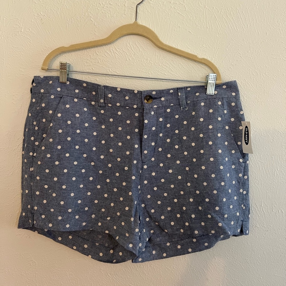 Old Navy polkadot short